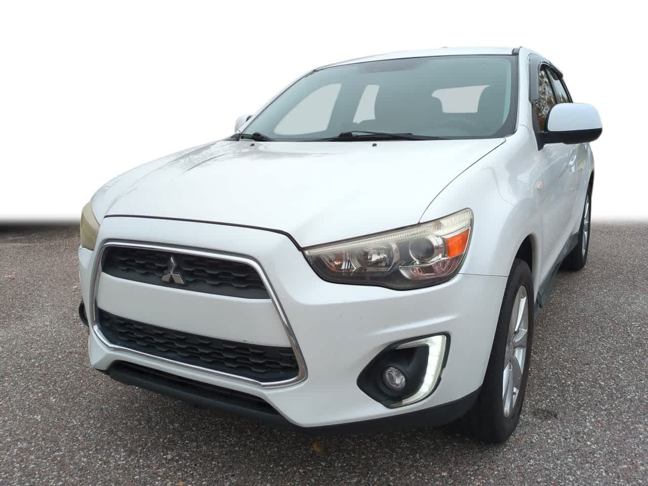 2015 Mitsubishi Outlander Sport SE's photo