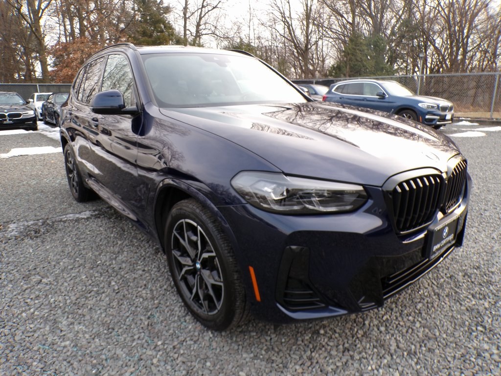 2023 BMW X3 30i's photo