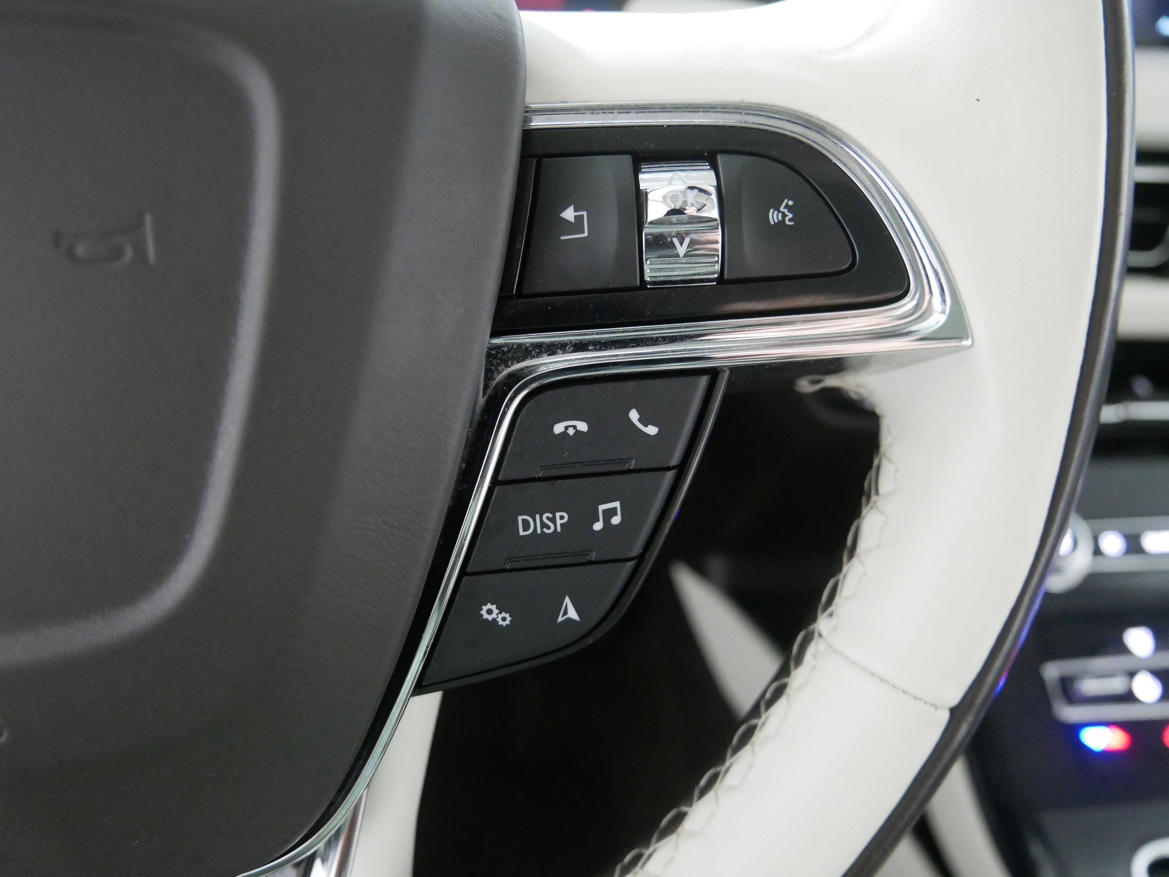 2022 Lincoln Nautilus Black Label photo 24