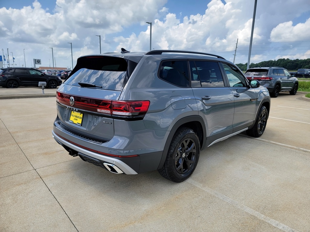 2025 Volkswagen Atlas Peak Edition SE photo 14