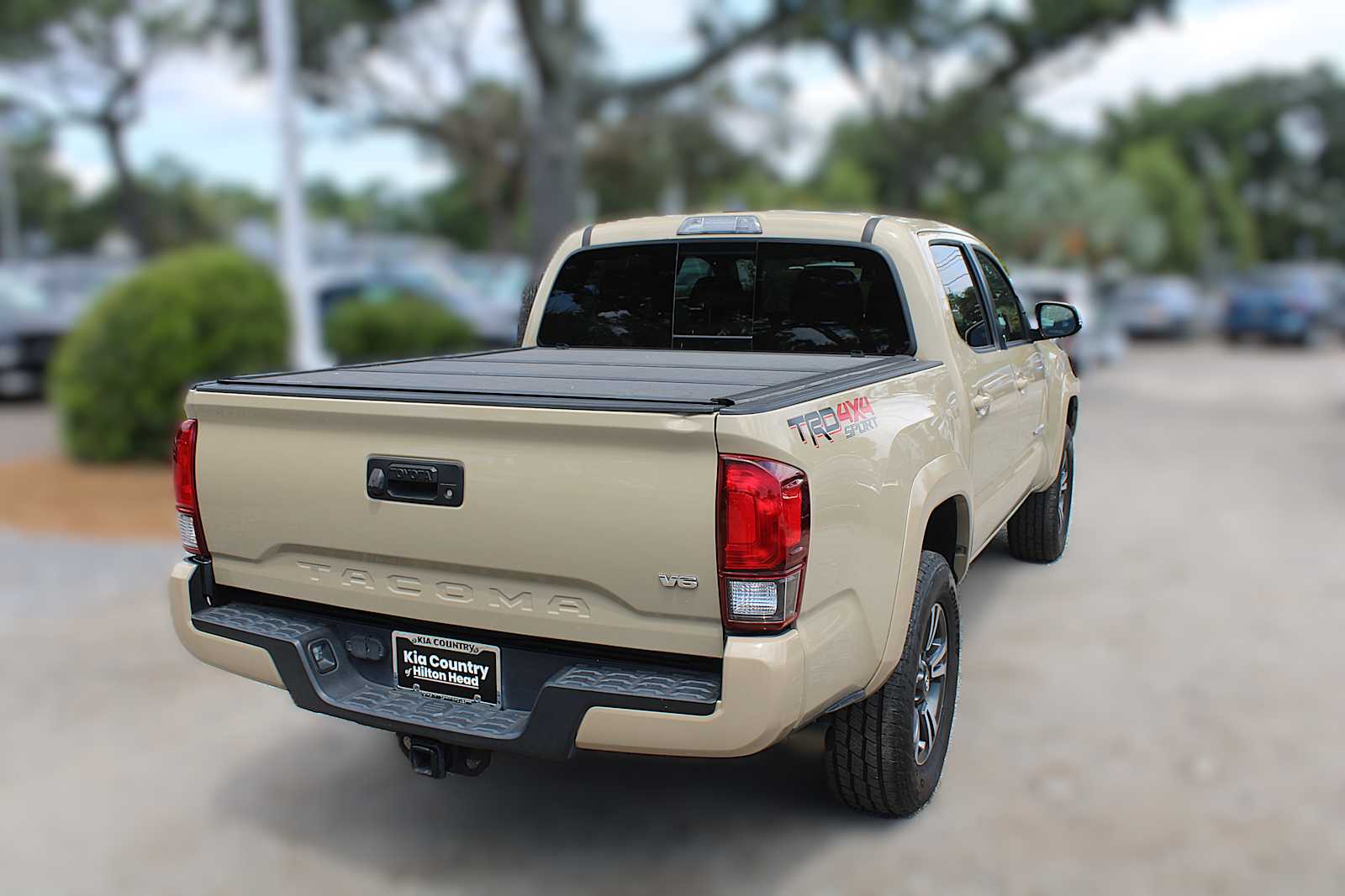 2019 Toyota Tacoma TRD Sport photo 8