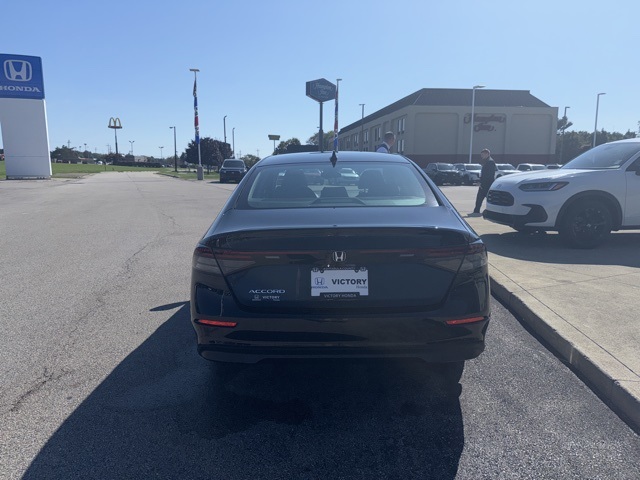 2023 Honda Accord EX photo 4
