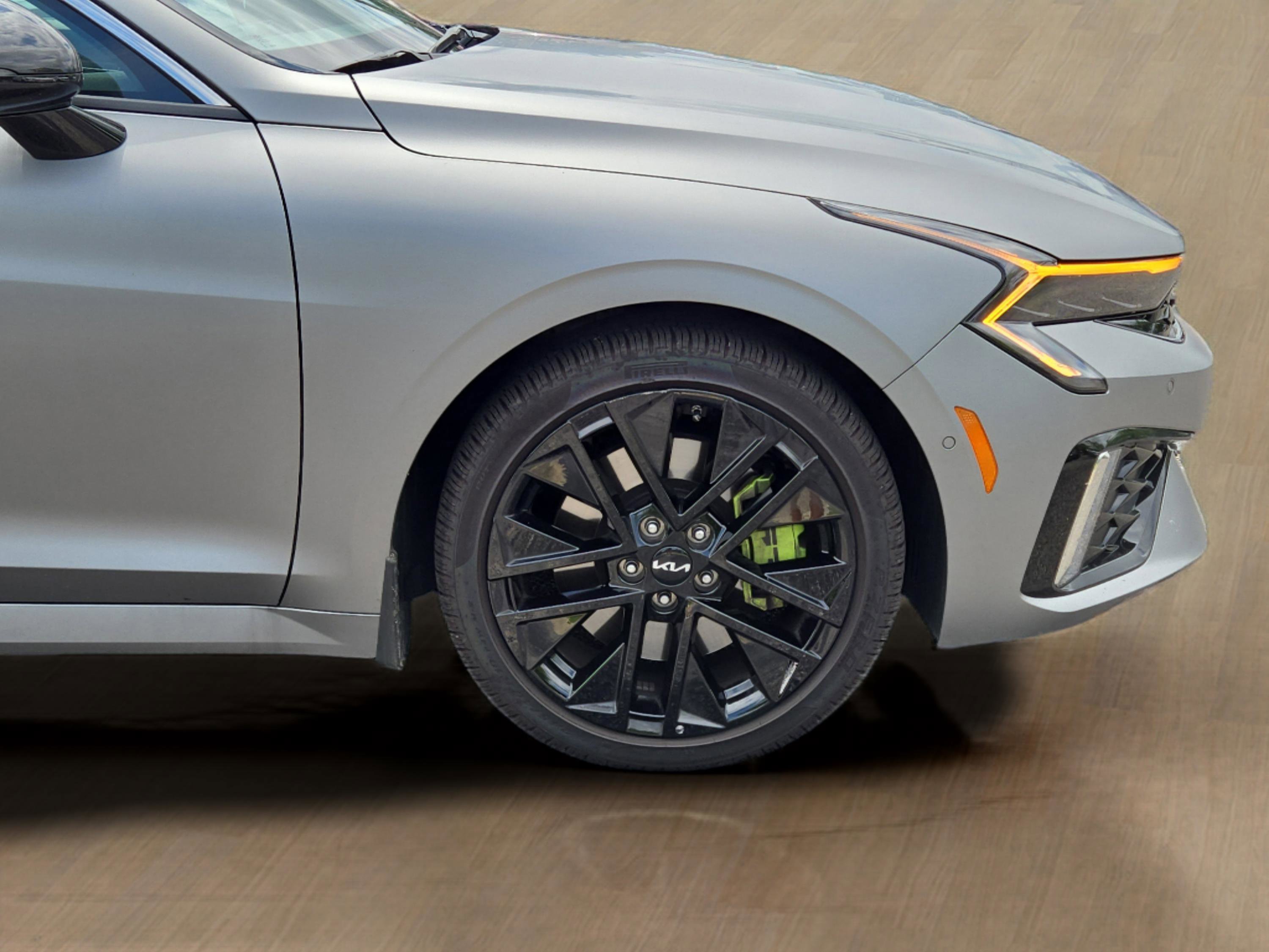 2025 Kia K5 GT photo 8