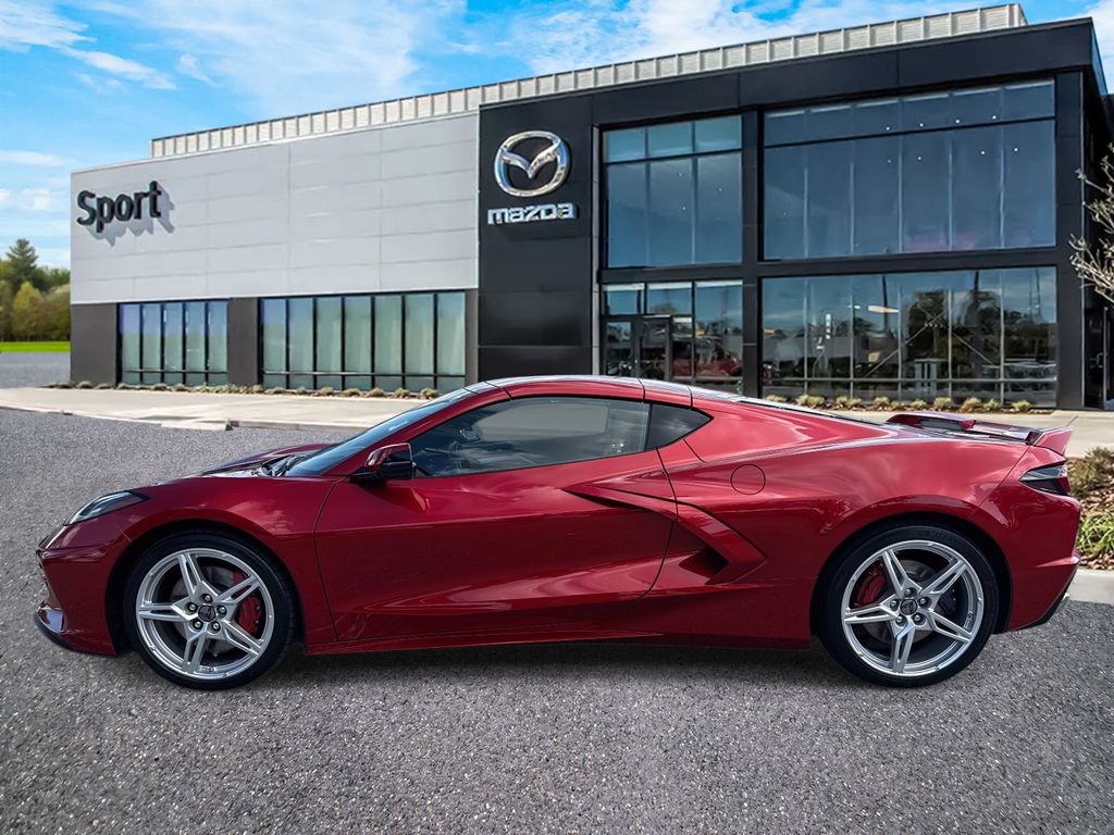 2021 Chevrolet Corvette Stingray photo 2
