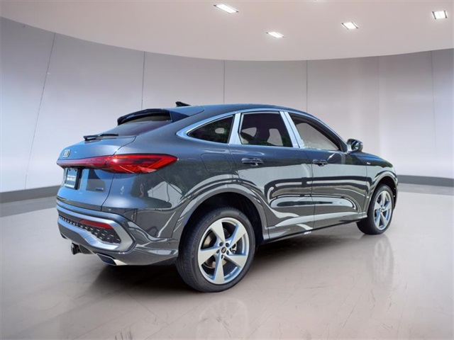 2025 Audi Q5 Premium Plus photo 2