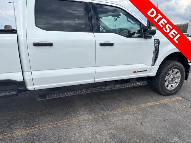 2024 Ford F-350 photo 3