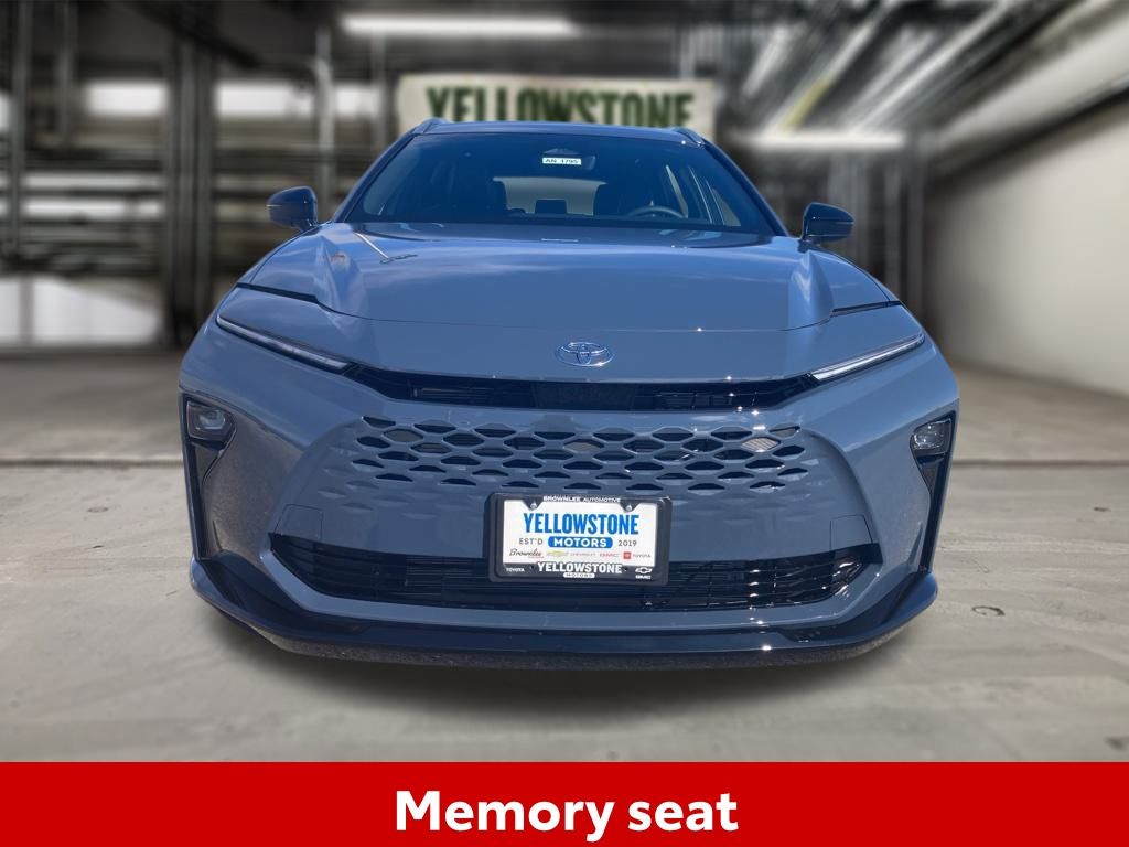 2025 Toyota Crown XLE photo 2