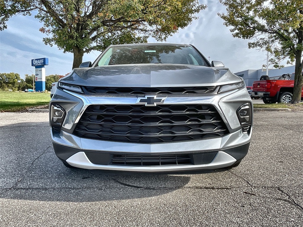 2023 Chevrolet Blazer 2LT photo 3