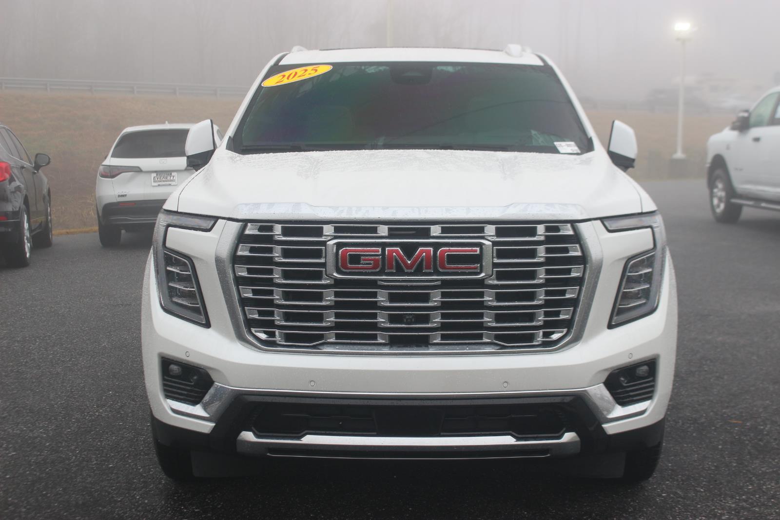 2025 Gmc Yukon XL Denali photo 2
