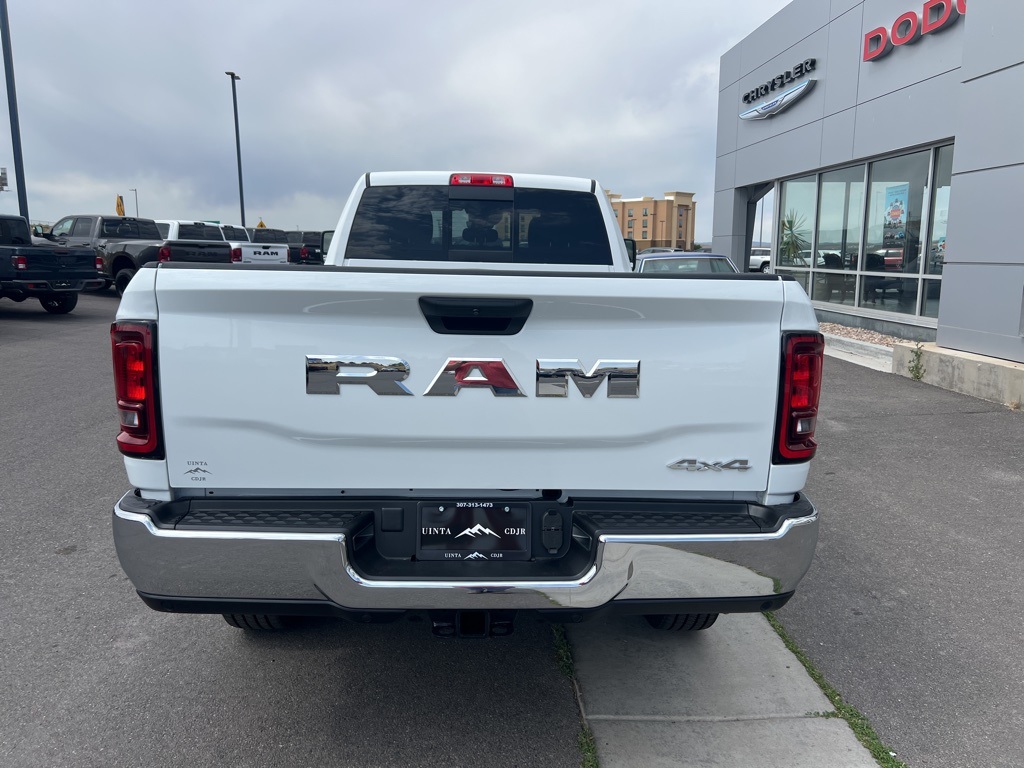 2025 Ram 2500 Tradesman photo 4