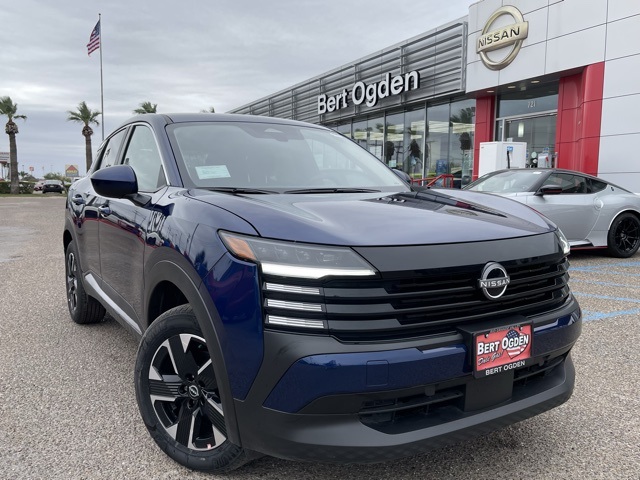 2025 Nissan Kicks SV AWD's photo