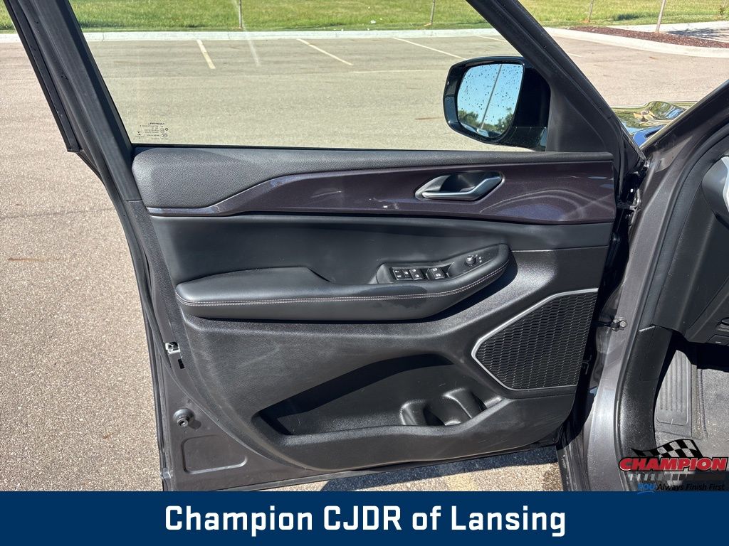 2022 Jeep Grand Cherokee Altitude photo 14