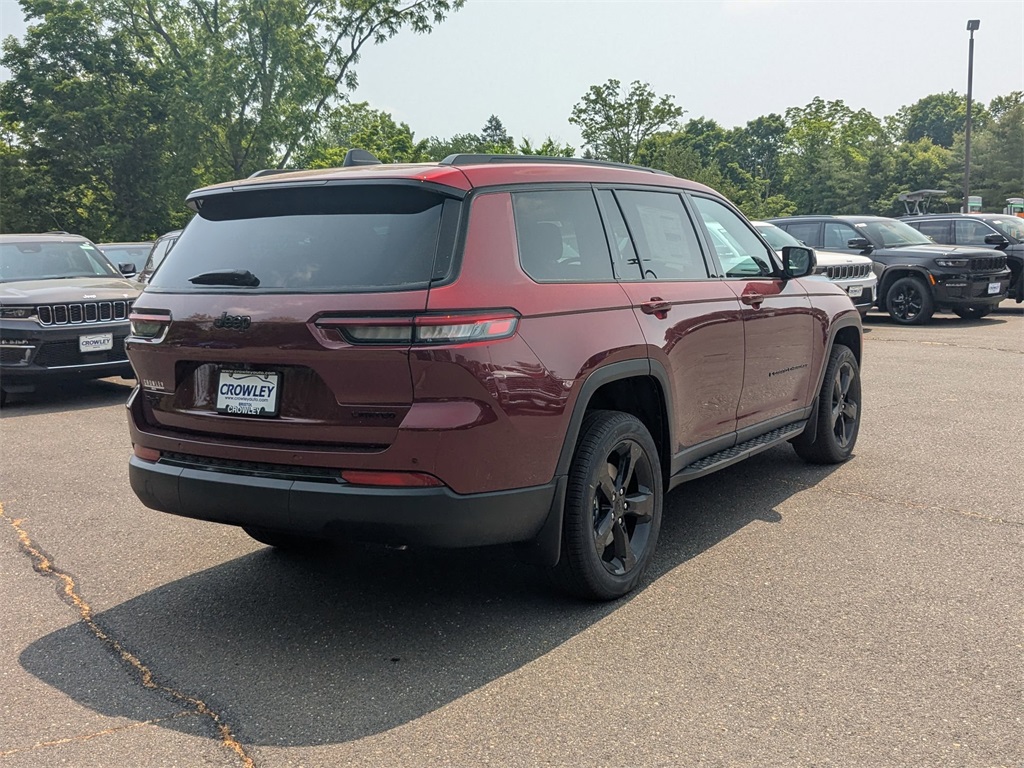 2025 Jeep Cherokee Limited photo 3