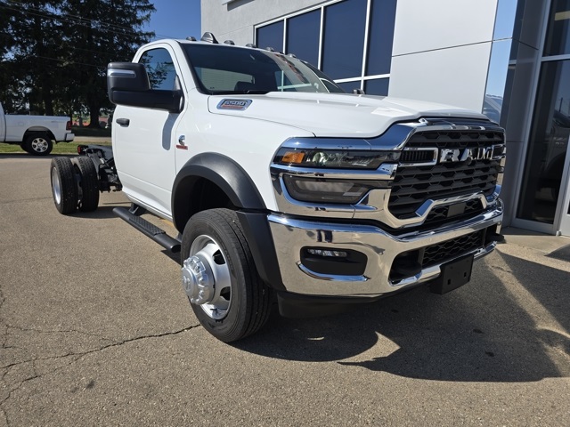 2025 RAM Ram 5500 Chassis Cab Tradesman's photo