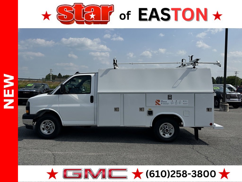2025 Gmc Savana Cutaway 3500 photo 4