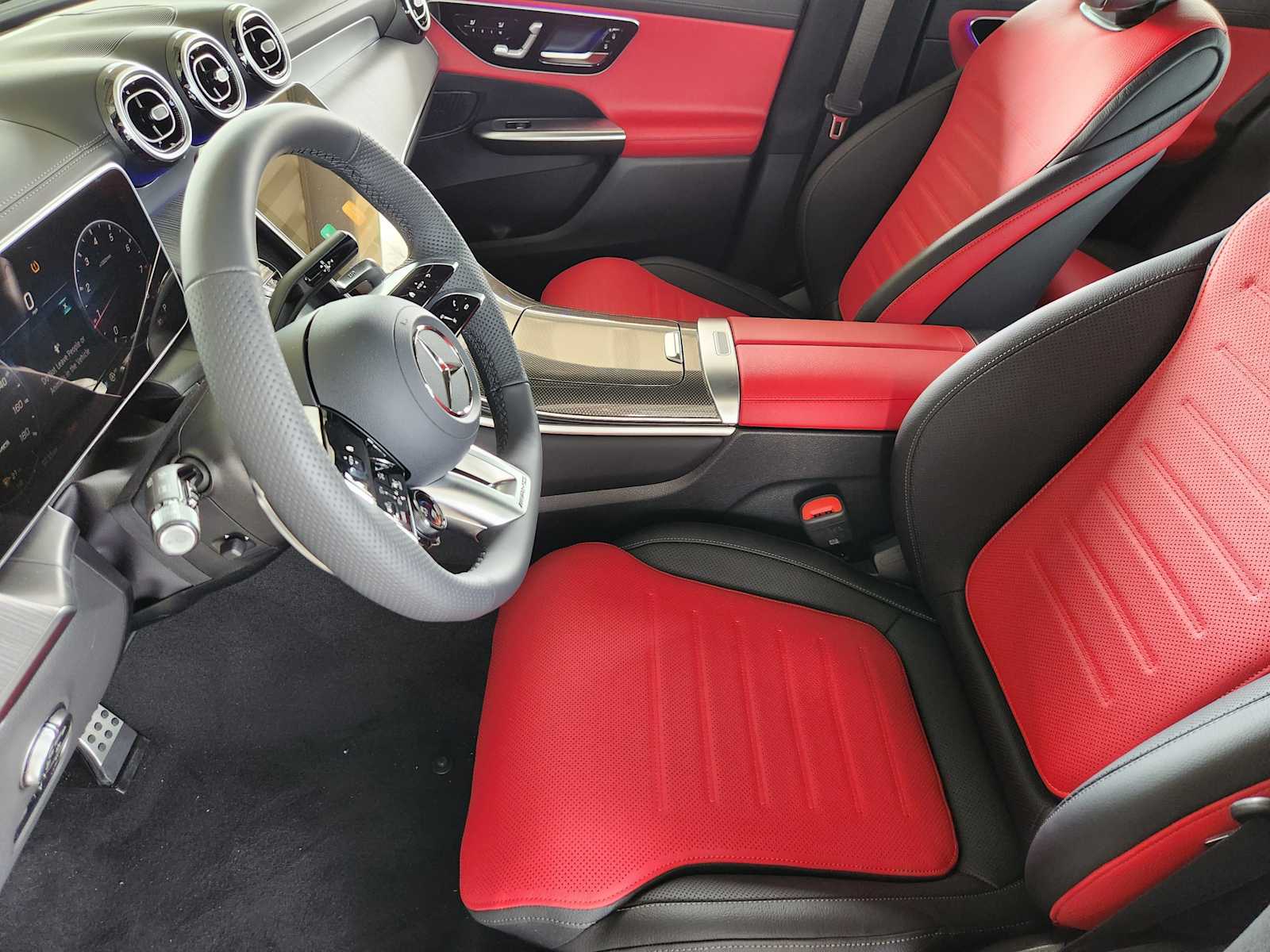 2025 Mercedes Benz GLC AMG 43 photo 8