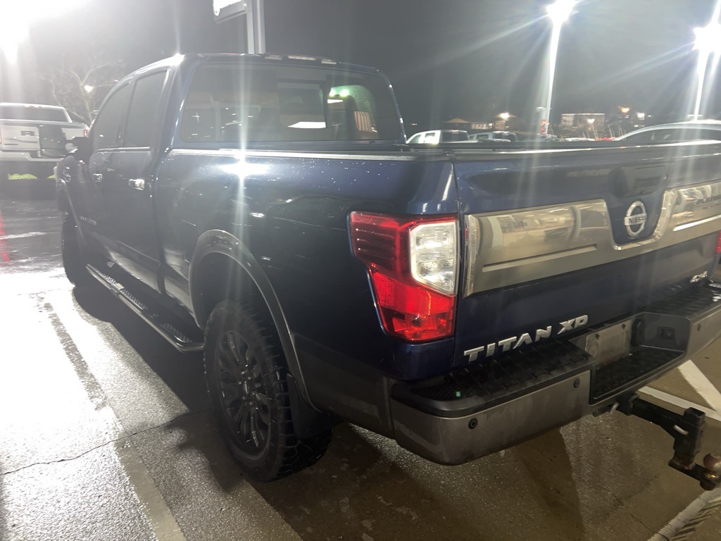 2016 Nissan Titan Platinum Reserve photo 2