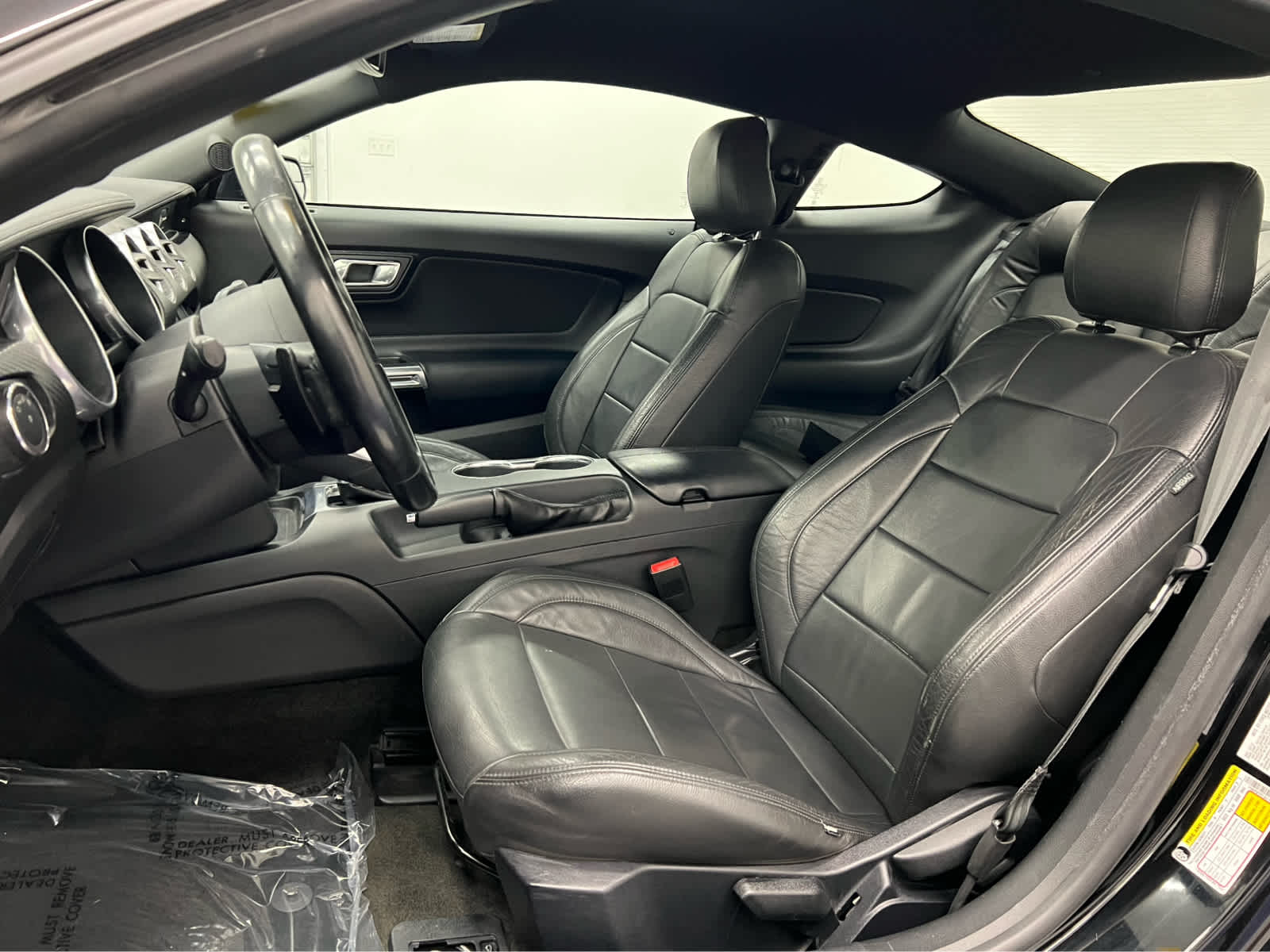 2018 Ford Mustang EcoBoost photo 3
