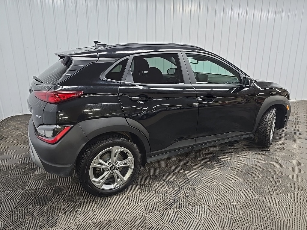 2023 Hyundai Kona SEL photo 2