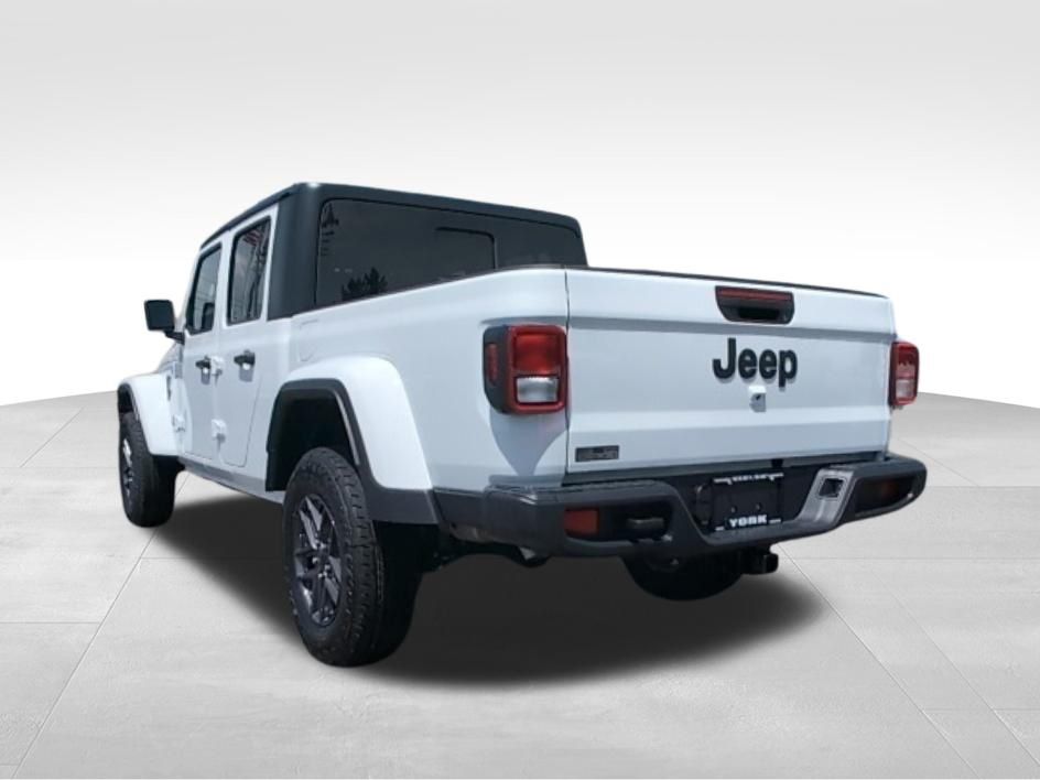 2025 Jeep Gladiator Sport S photo 3