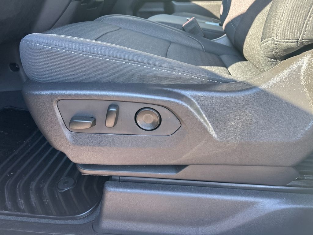 2024 Chevrolet Silverado 1500 Custom Trail Boss photo 13