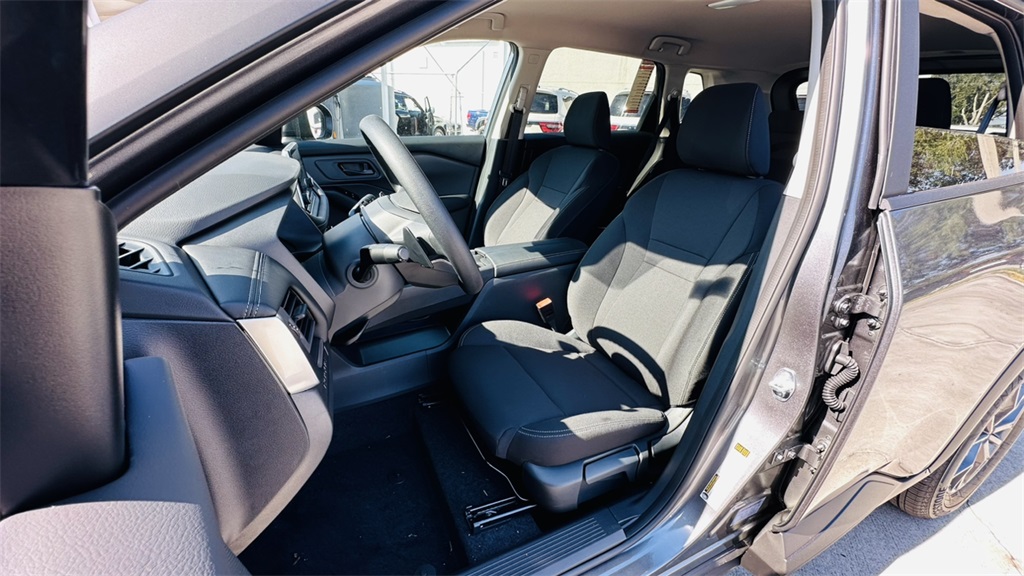 2025 Nissan Rogue S photo 24
