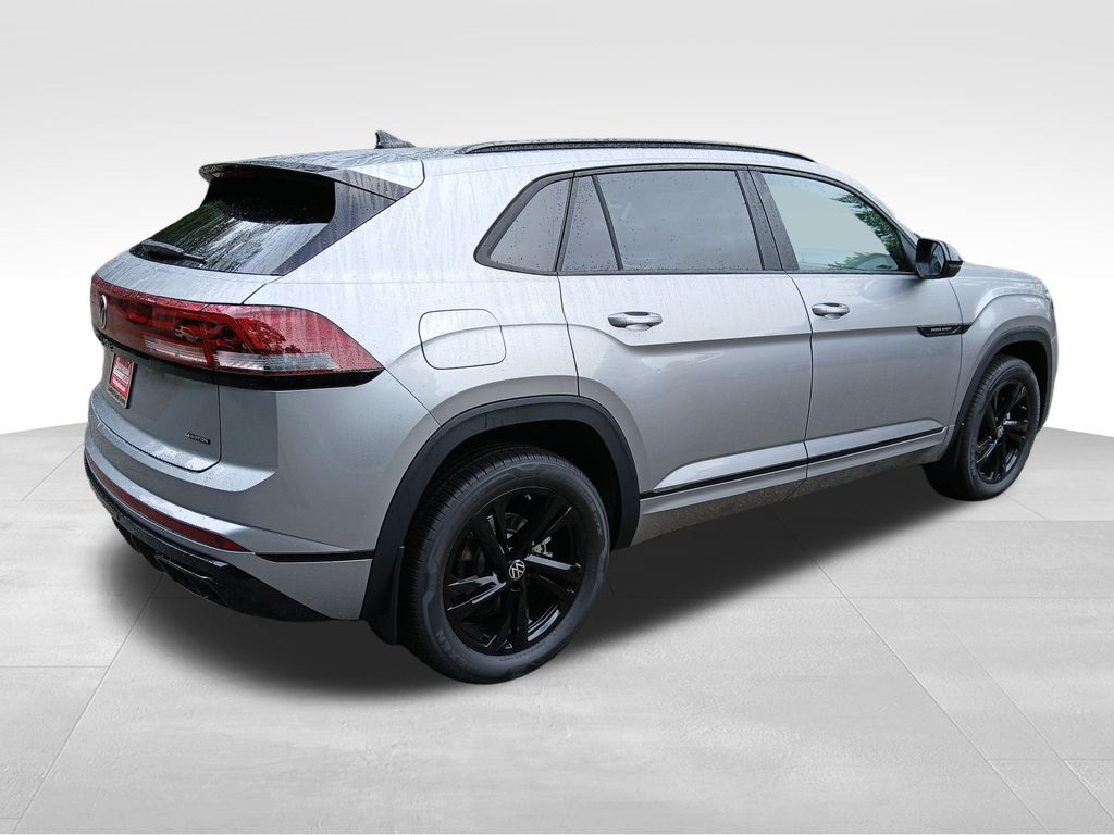 2026 Volkswagen Atlas Cross Sport SEL R-Line photo 4