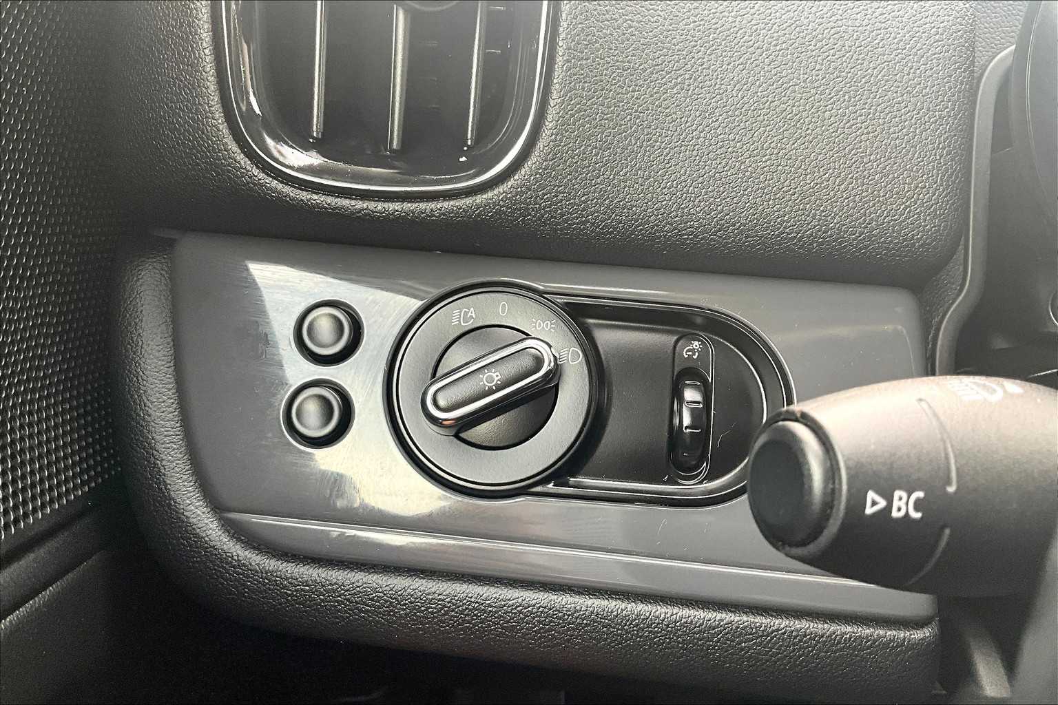 2017 Mini Countryman photo 34