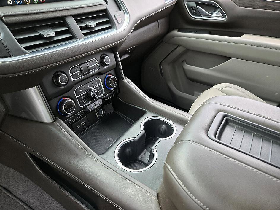 2021 Chevrolet Tahoe Z71 photo 23
