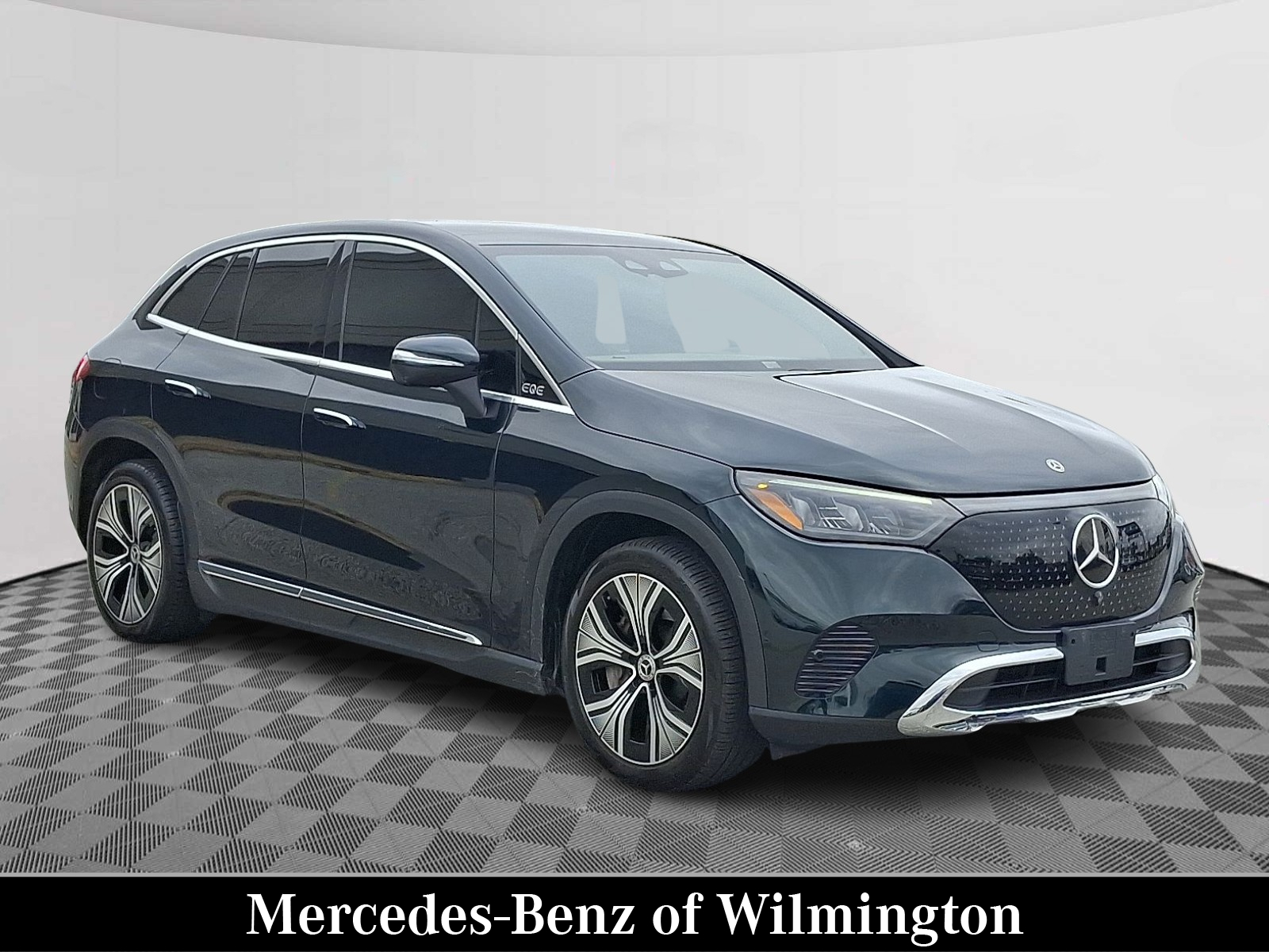 2023 Mercedes-Benz EQE SUV Base