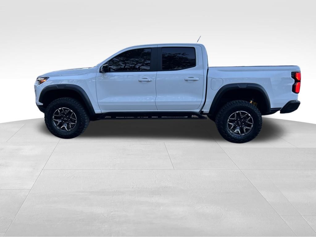 2024 Chevrolet Colorado ZR2 photo 3