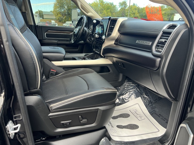 2022 Ram 2500 Laramie photo 17