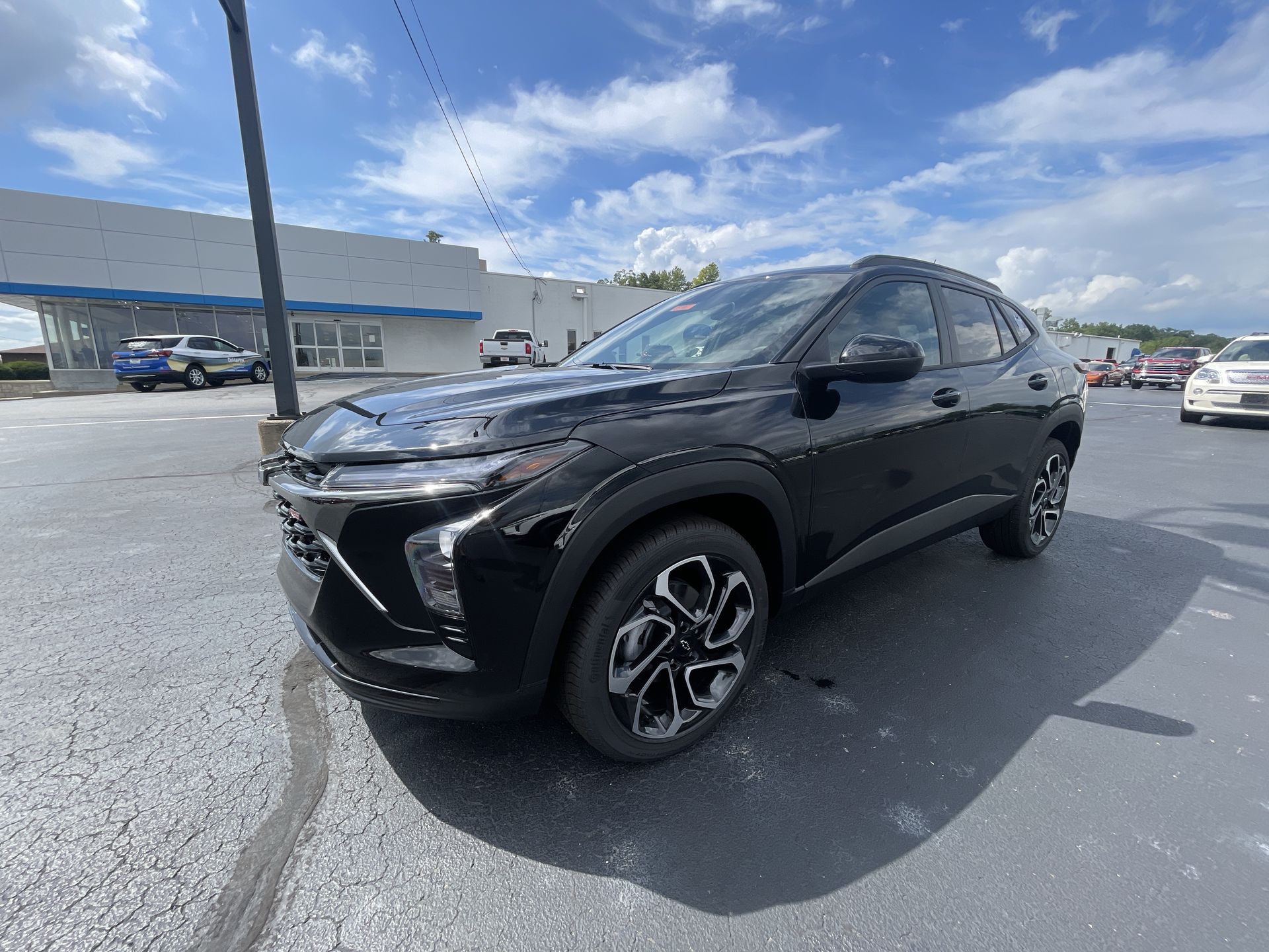 2025 Chevrolet Trax photo 30