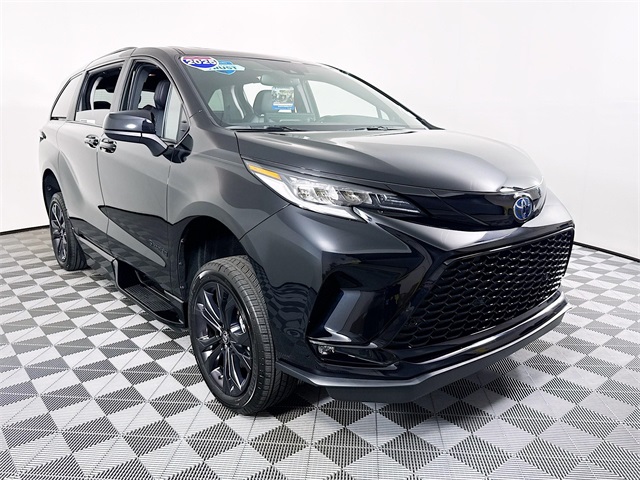 TOYOTA SIENNA ダイキャストモデル トヨタ　シエナ　BLACK imgrc0156974775.jpg