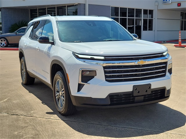 2025 Chevrolet Traverse LT's photo