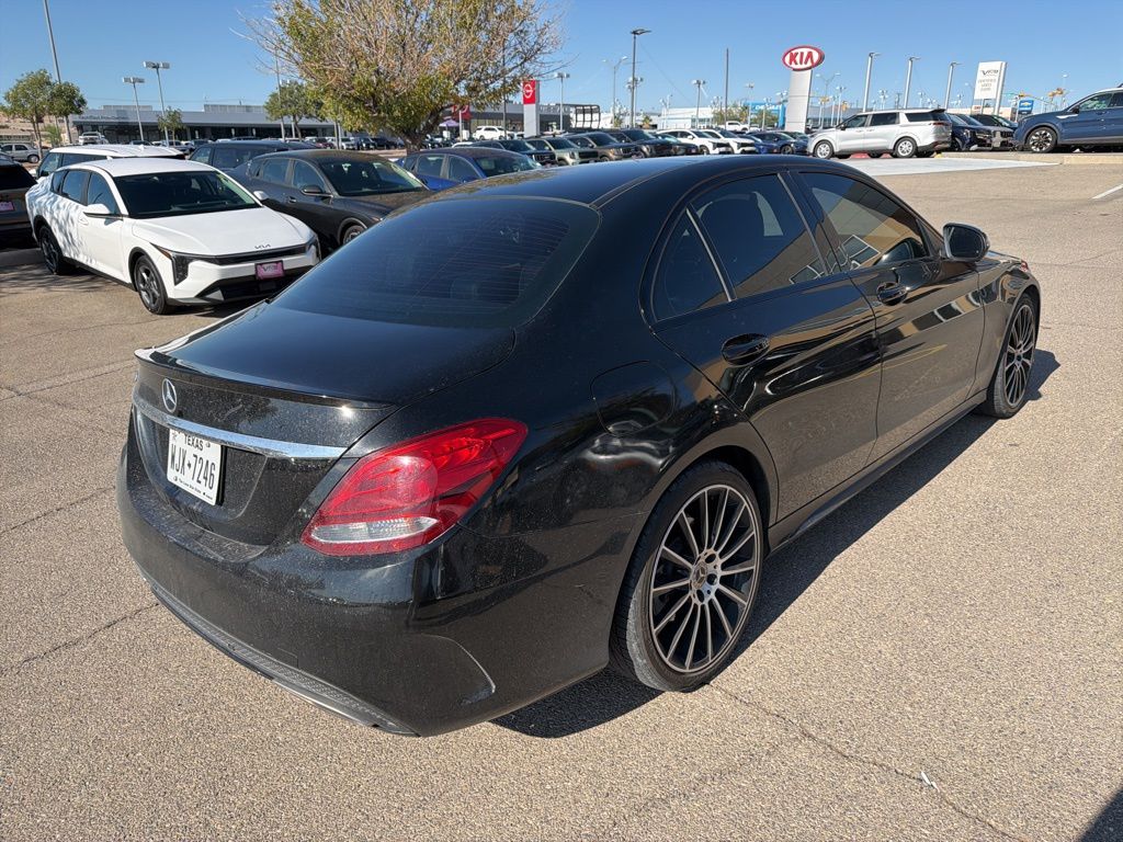 2018 Mercedes Benz C 300 photo 4