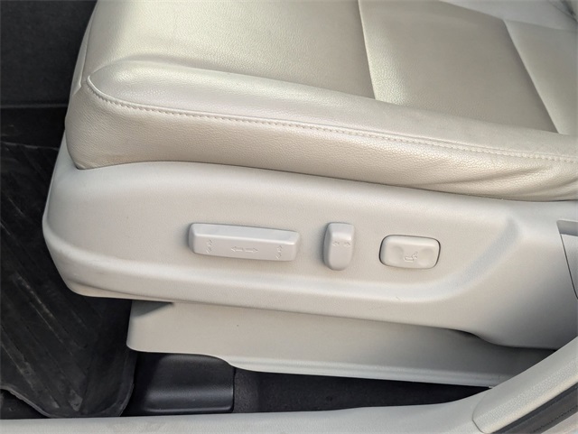 2018 Acura RDX Base Plus photo 12