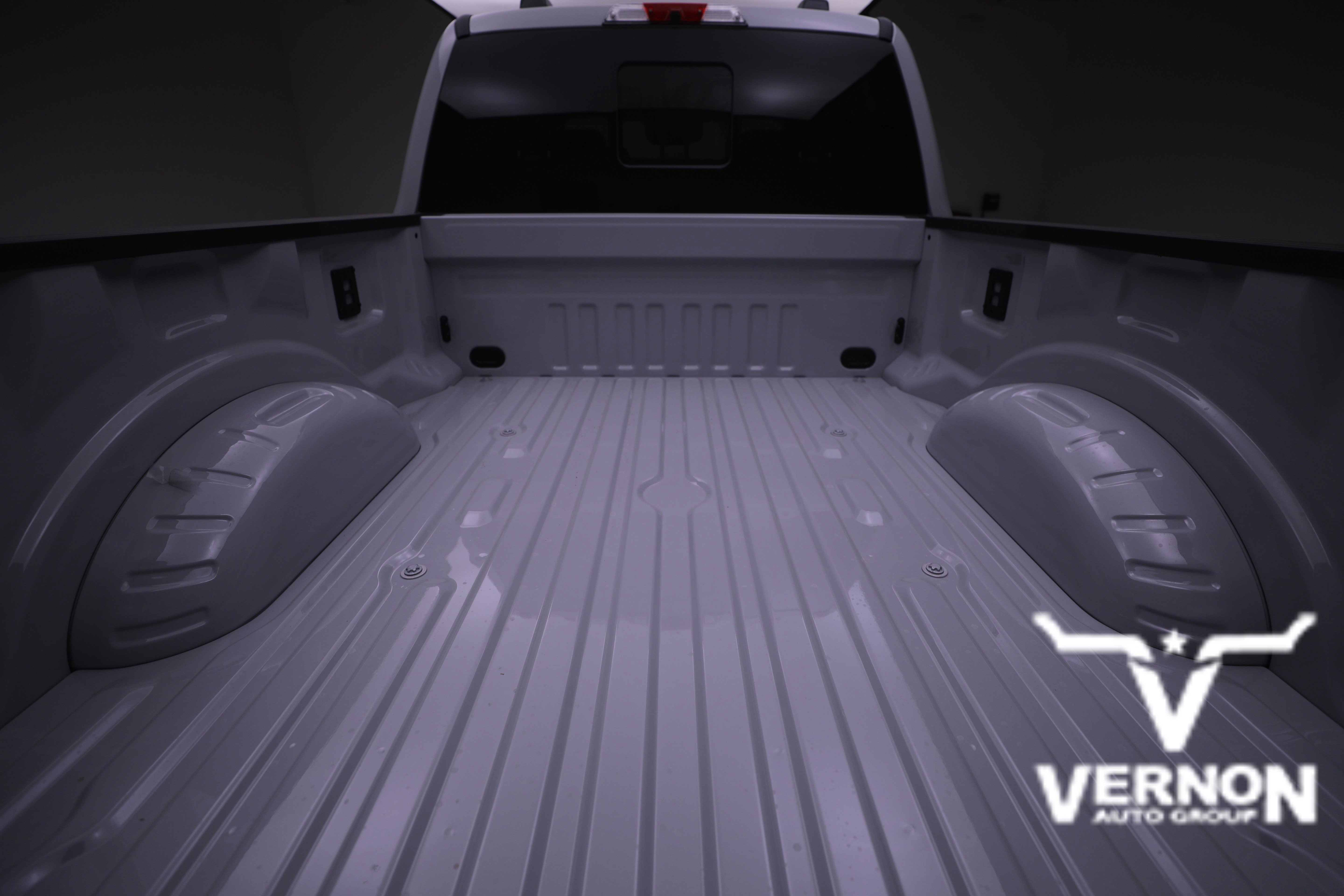 2026 Ford F-250 Lariat photo 2