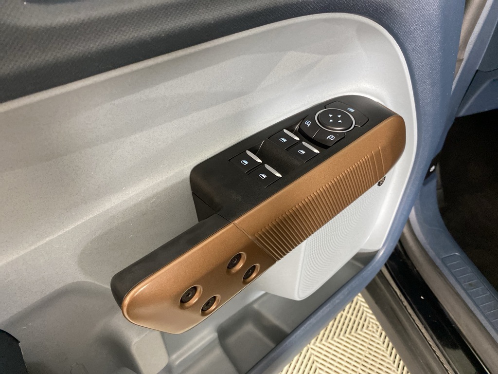 2022 Ford Maverick Lariat photo 21