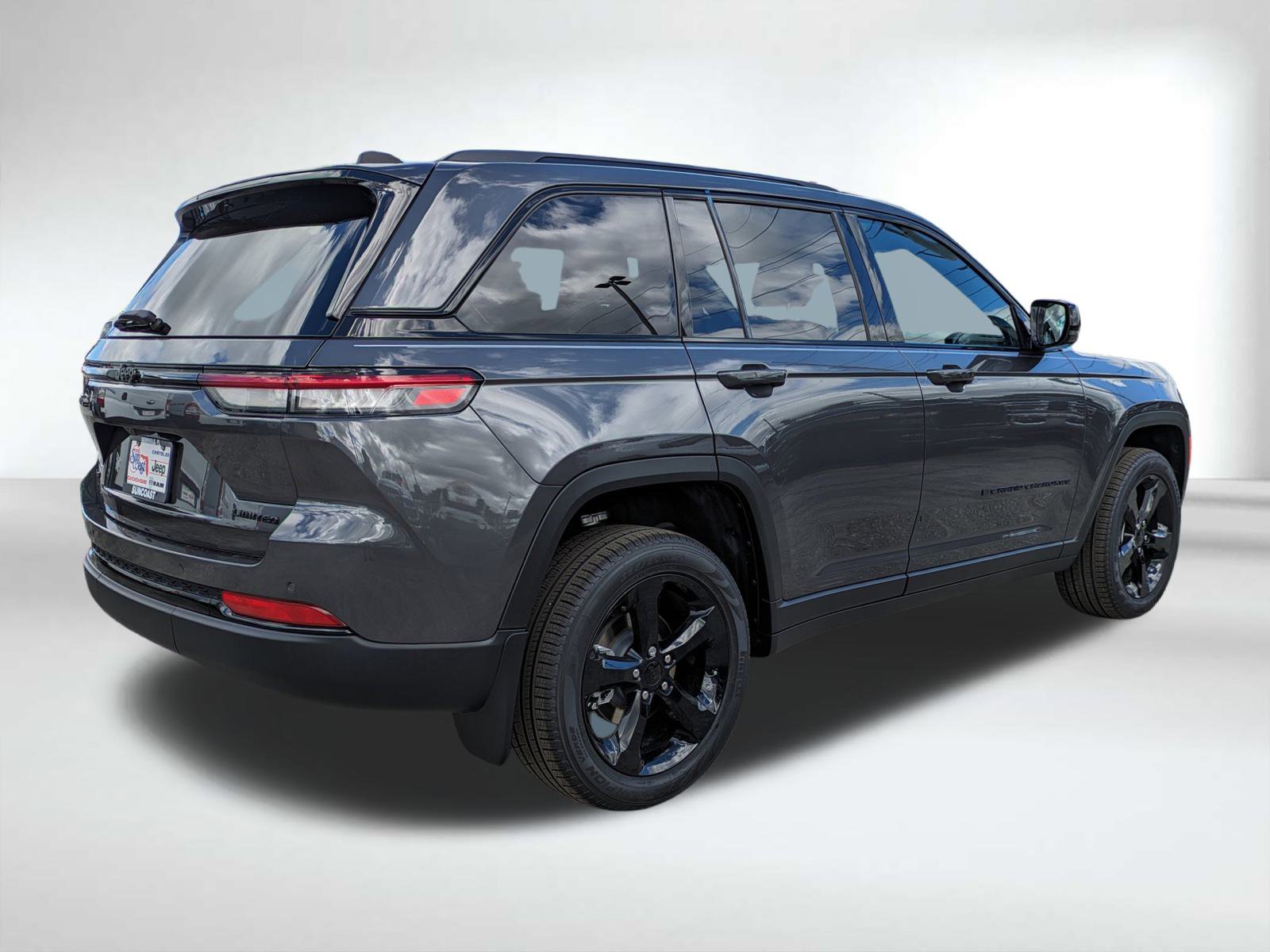 2025 Jeep Grand Cherokee Limited photo 4