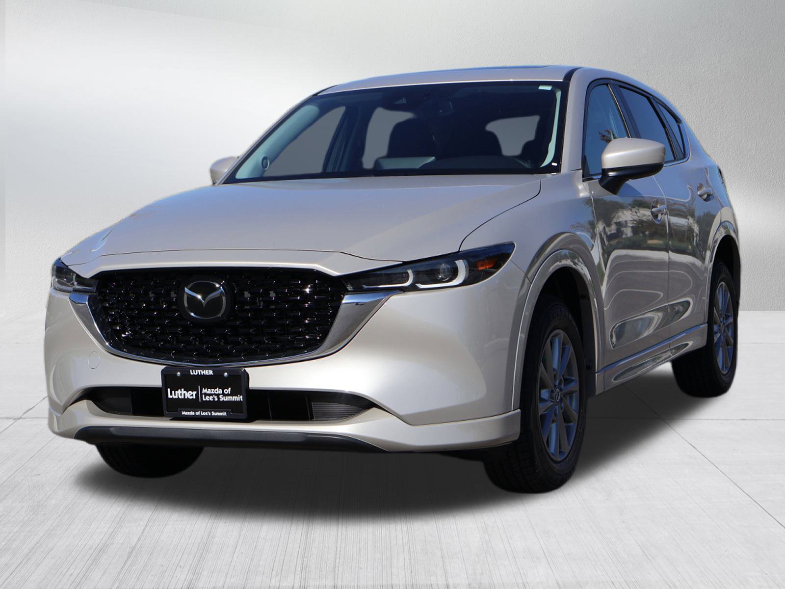 2025 Mazda CX-5 2.5 S Preferred photo 3