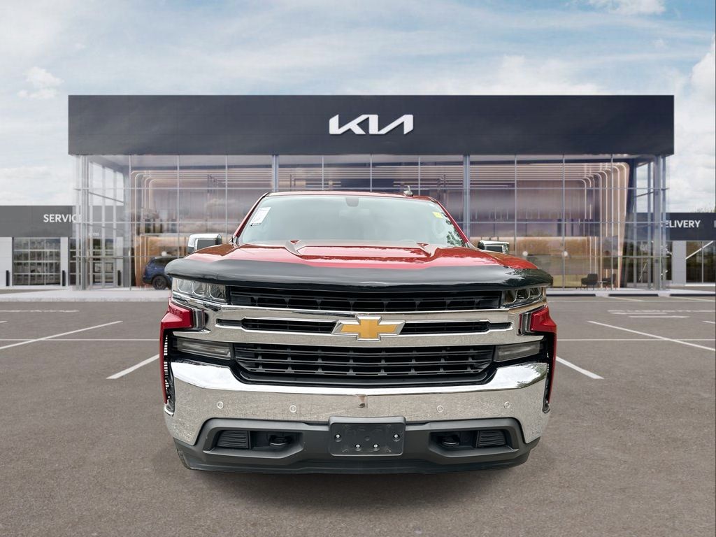 2019 Chevrolet Silverado 1500 LT photo 2