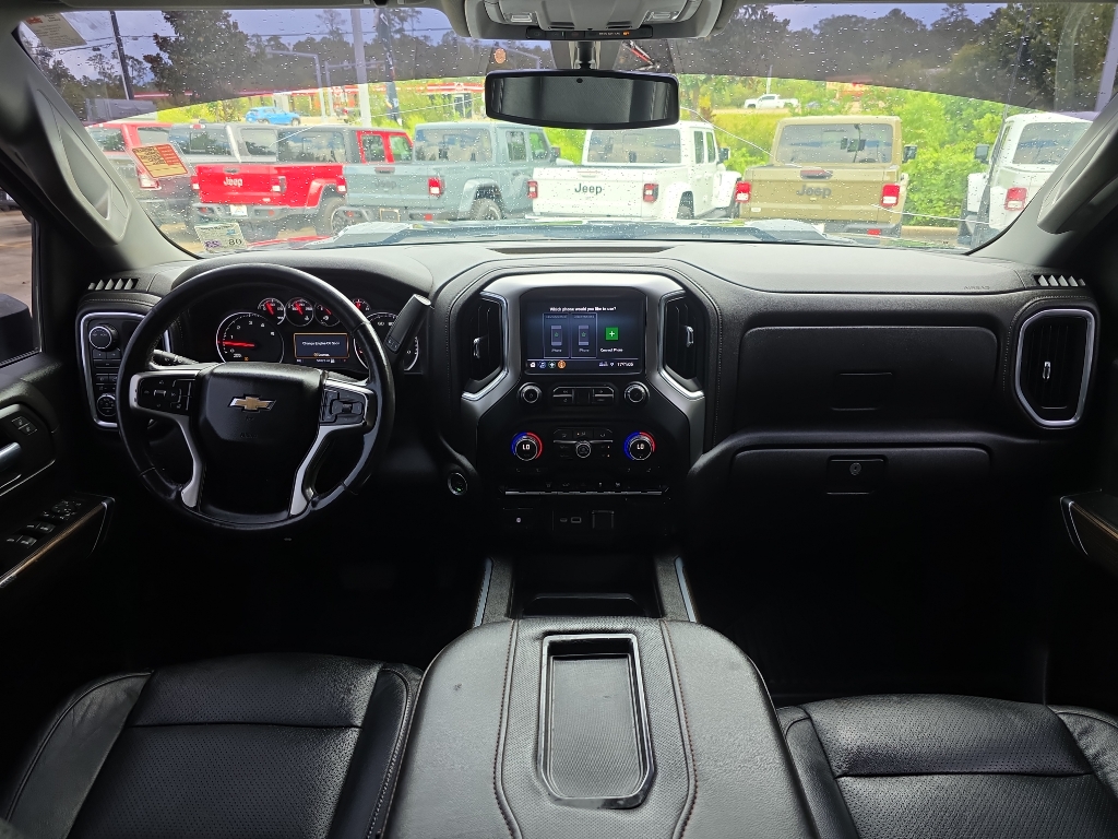 2020 Chevrolet Silverado 3500HD LT photo 13