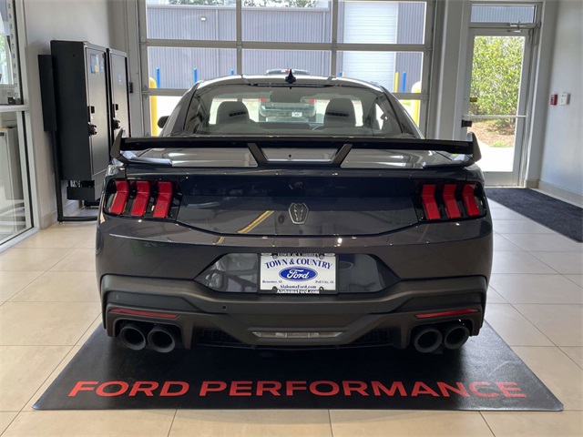 2025 Ford Mustang Dark Horse photo 4