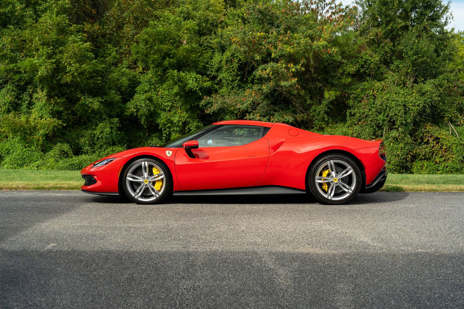 2023 Ferrari 296 GTB Base photo 3