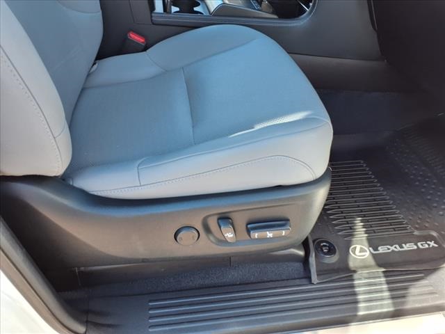 2023 Lexus GX 460 Black Line Special Edition photo 16