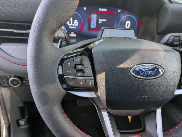 2025 Ford Explorer ST photo 13