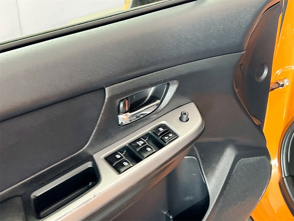 2015 Subaru Crosstrek 2.0i Premium photo 12