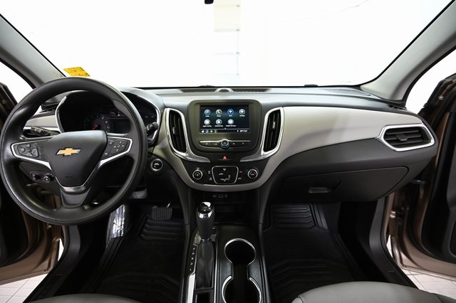 2019 Chevrolet Equinox LS photo 2