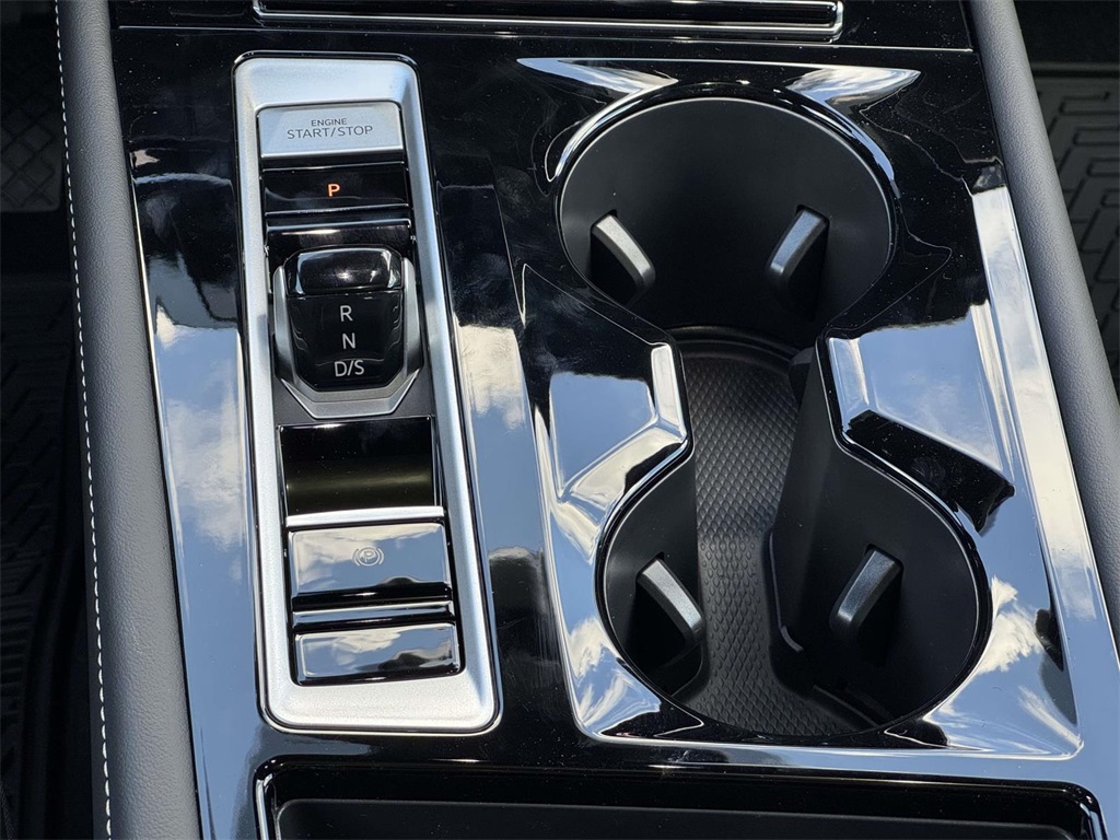 2026 Volkswagen Atlas Cross Sport SE Technology photo 18
